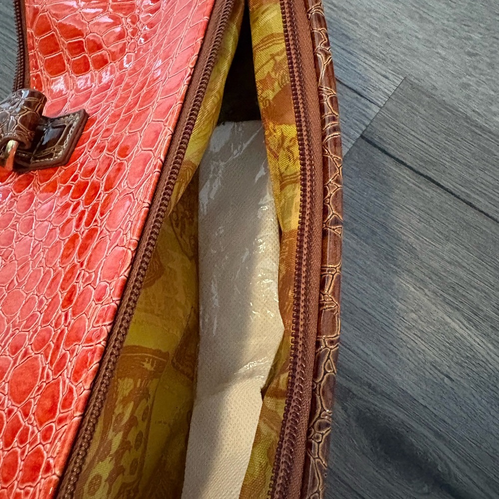 NWOT Coral and Brown Crocodile Embossed Women's Wine carrier - Picture 6 of 10